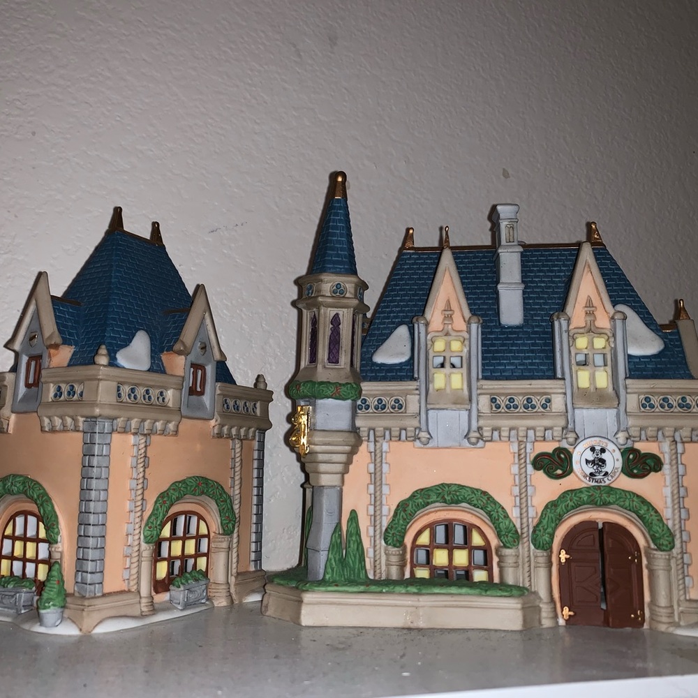 Mickey Mouse Christmas Carol Village